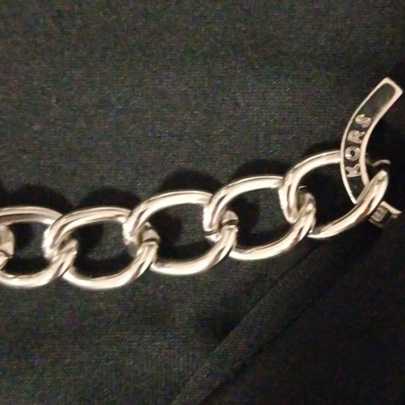 Top - Picture 5 of 8